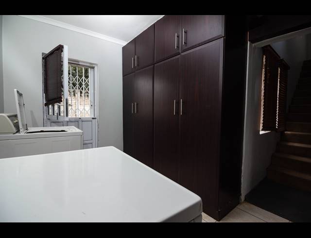 6 BEDROOM FREESTANDING FOR SALE IN ESCOMBE